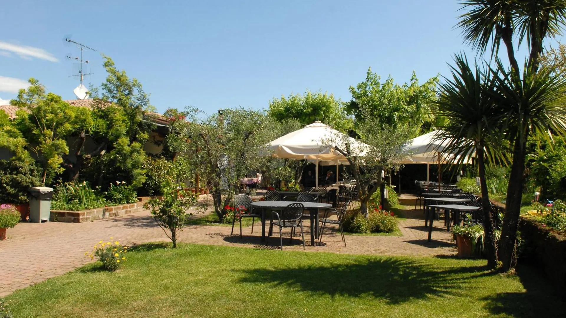 Locanda Da Vittorio Manerba del Garda 0*,