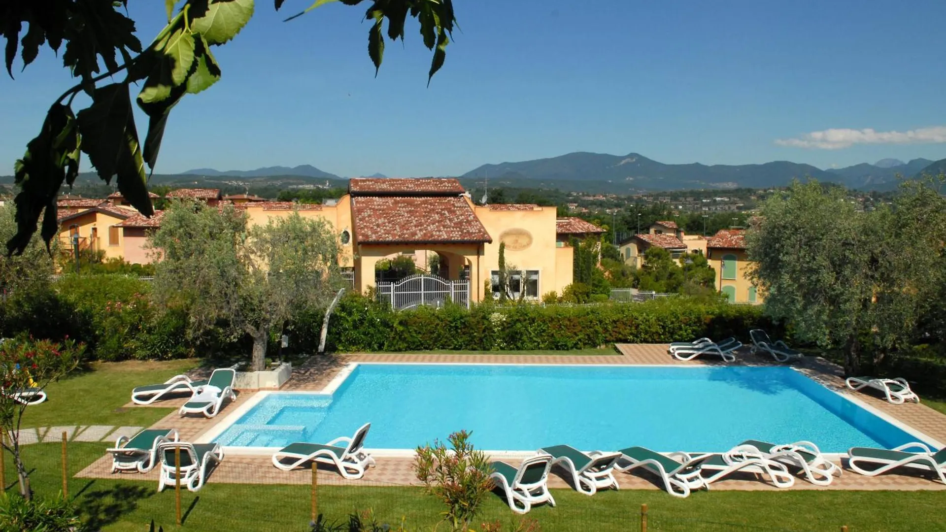 Locanda Da Vittorio Manerba del Garda Casa di campagna